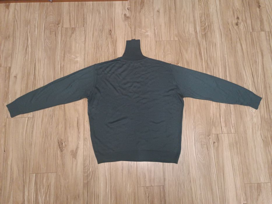 Гольф/водолазка Salentino з вовни, розміру L