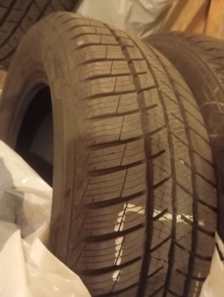 Opony zimowe Barum Polaris 205/60r16