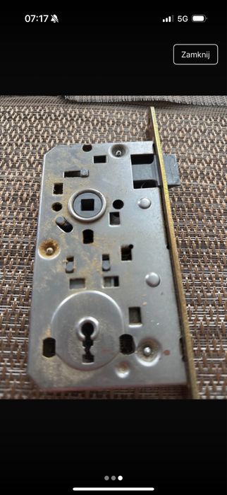 Klamka z zamkiem do drzwi wewnetrznych