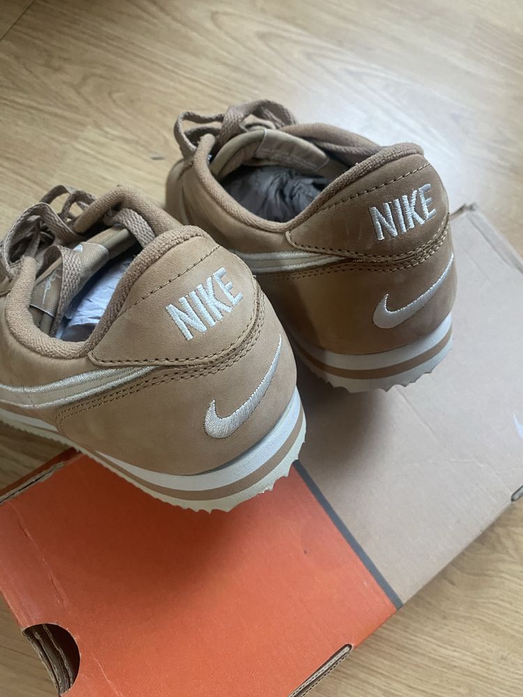nike cortez III nb british khaki 2000 us8.5 nowe