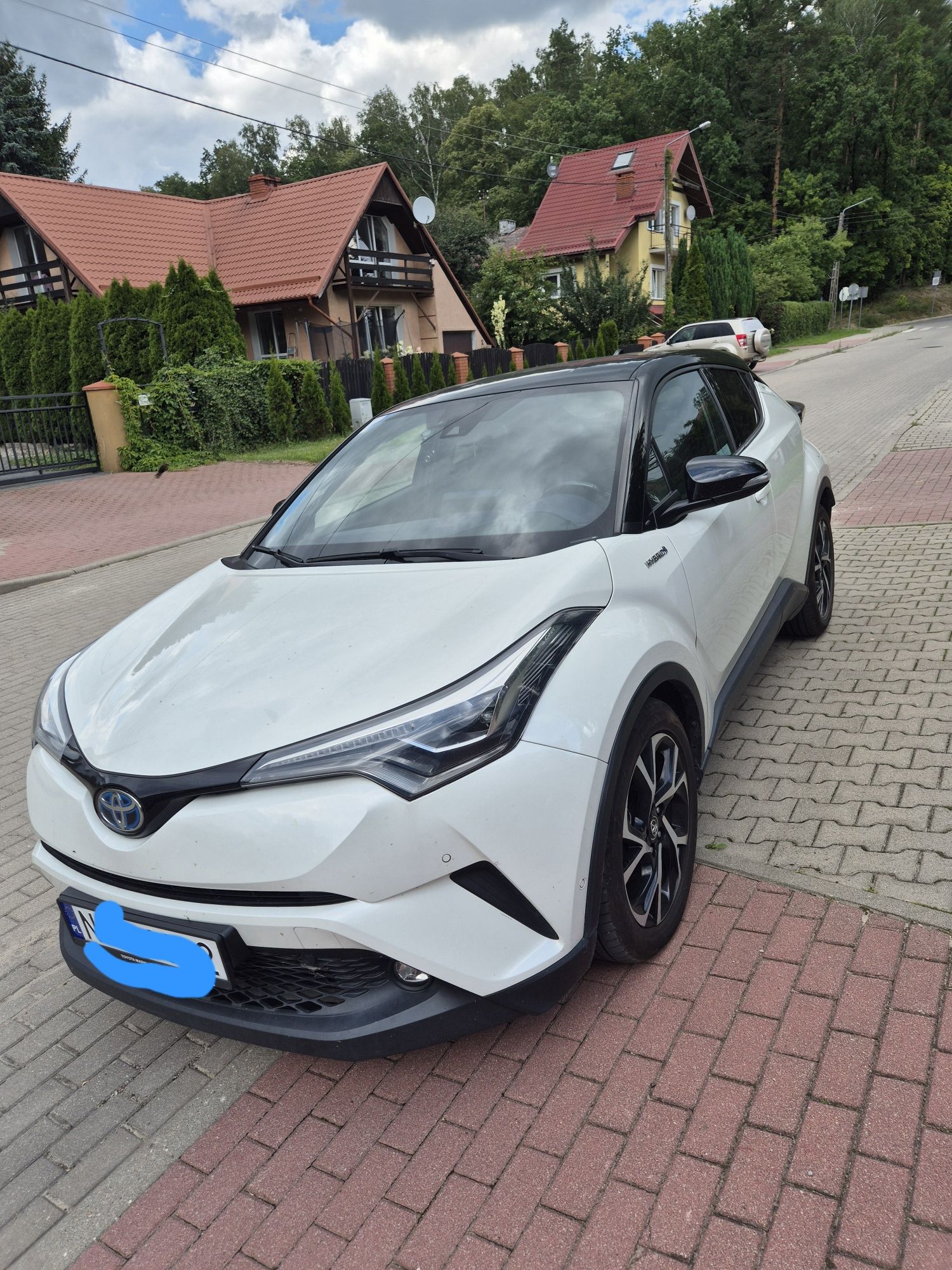 Toyota chr dynamic+ tech+ led+navi