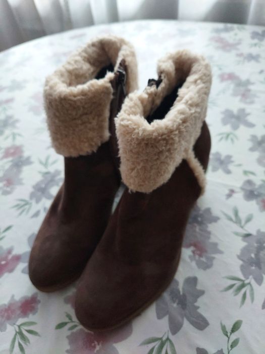 Brązowe botki, krótkie kozaczki r.38,5