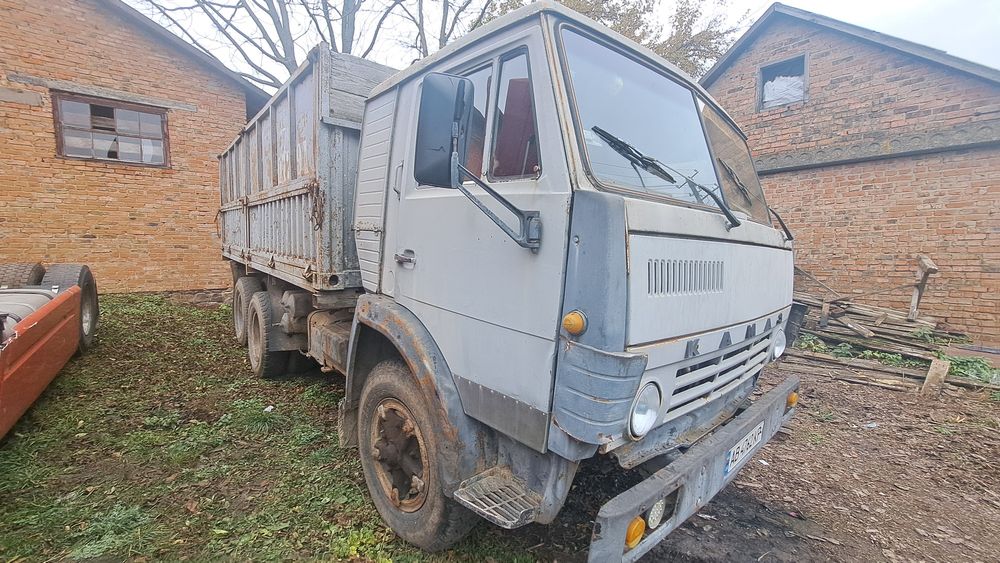 Продам бортовий камаз