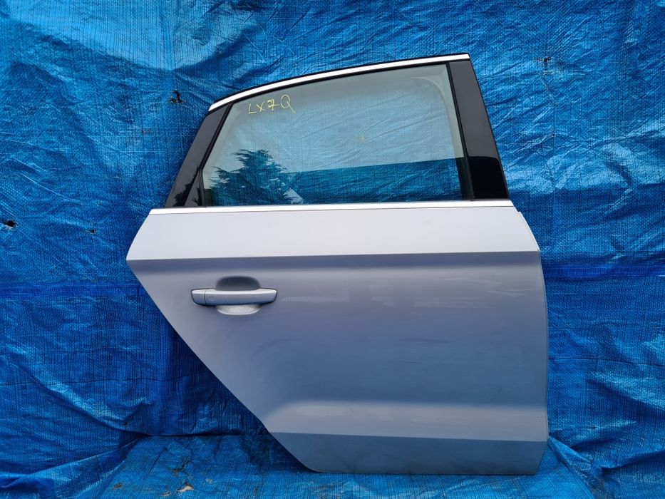 DRZWI kompletne prawe tylne AUDI A3 S3 8V 8V5 SEDAN / oryginał LX7Q