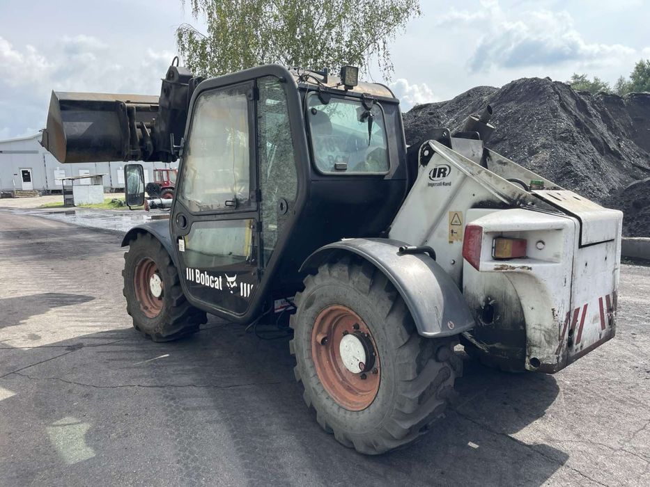 Продається погрузчик бобкат т 2566 все робоче мотор заводиться в любу