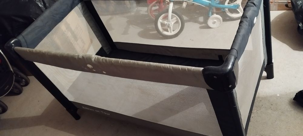 Parque criança ou cama de viagem