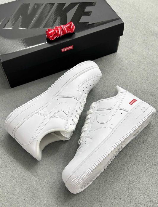 Buty meskie Mokasyny Nike_Air_Force_1_Low_Supreme_White_R.36.5