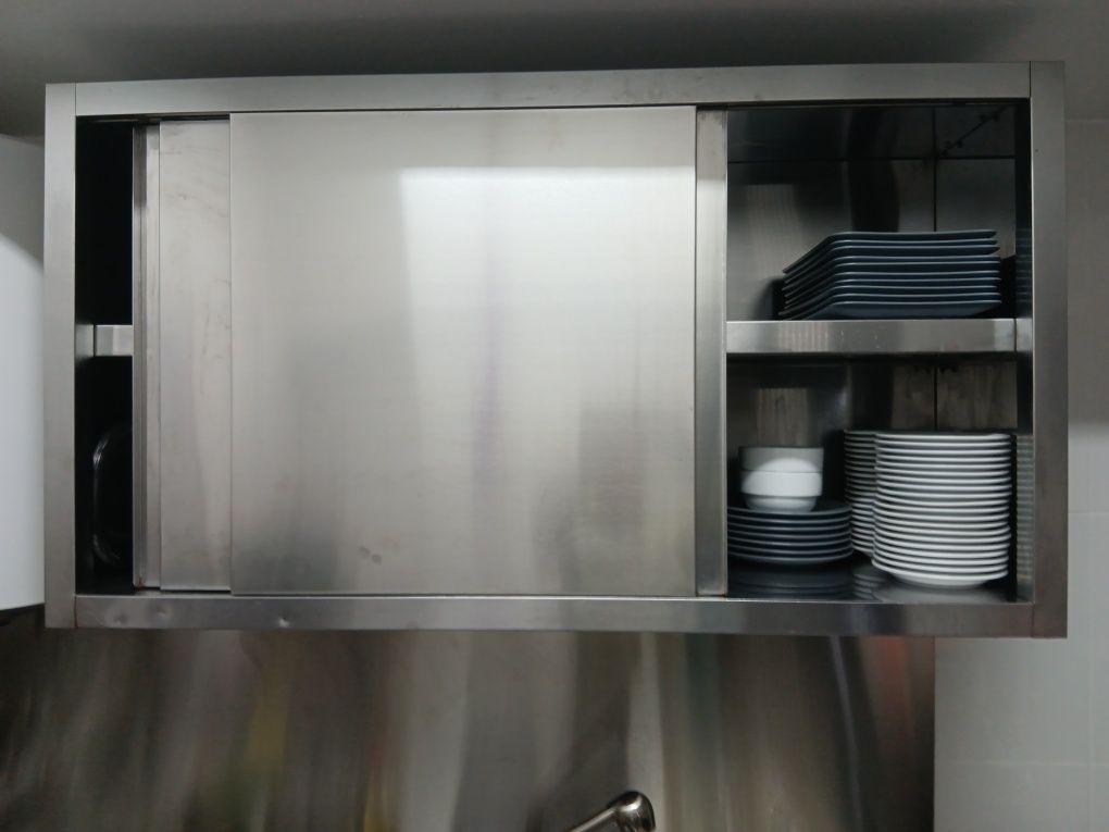 Armário inox parede