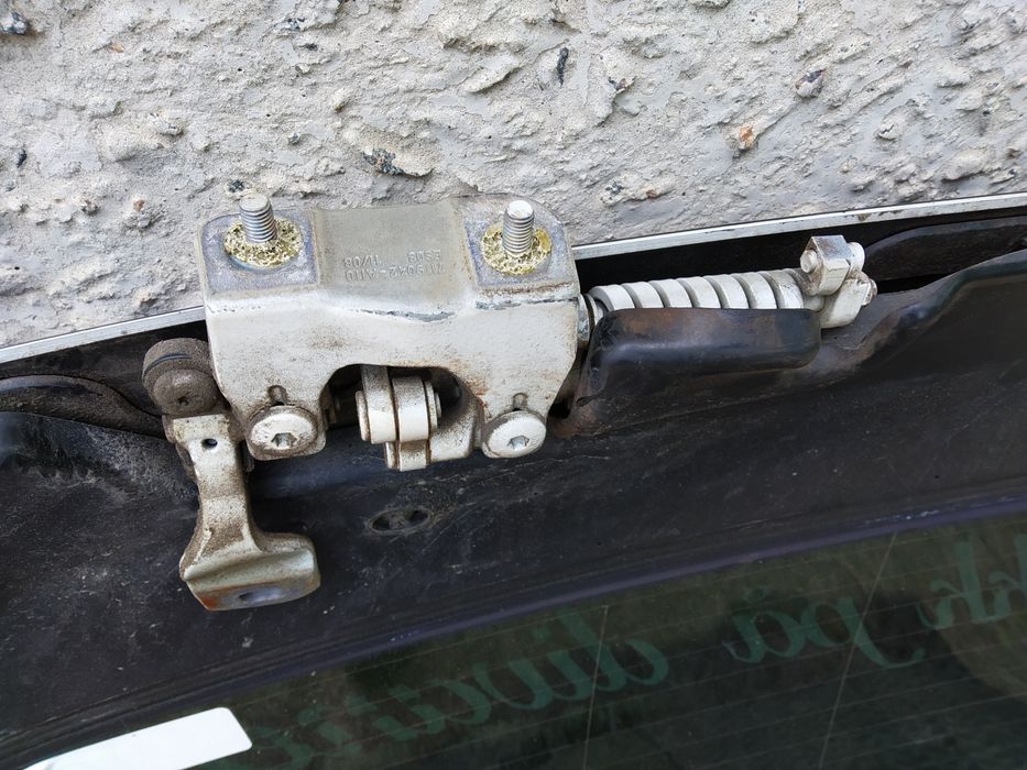 Скло кришки багажника BMW E91 оригінал