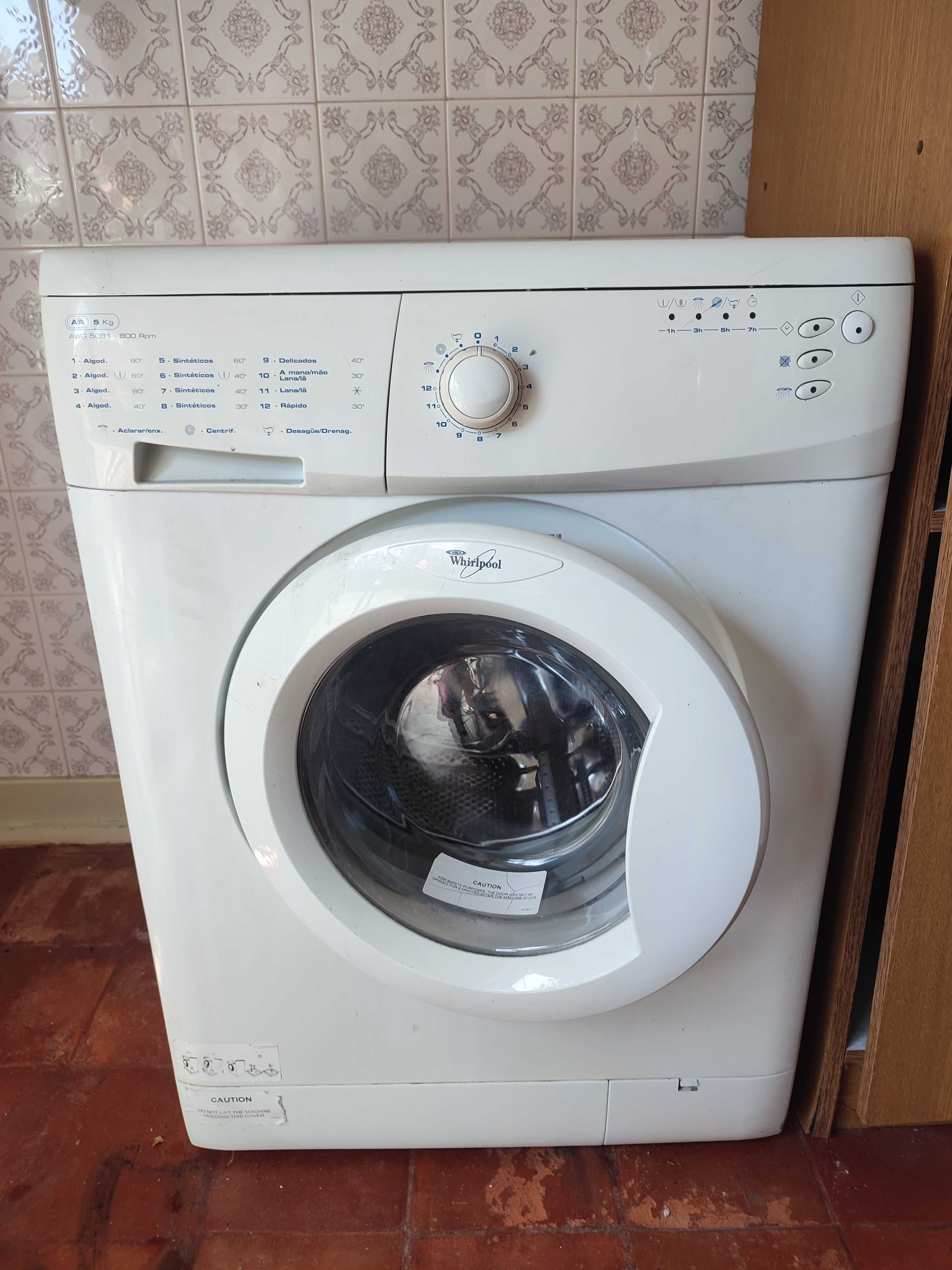 Máquina de lavar roupa Whirpool