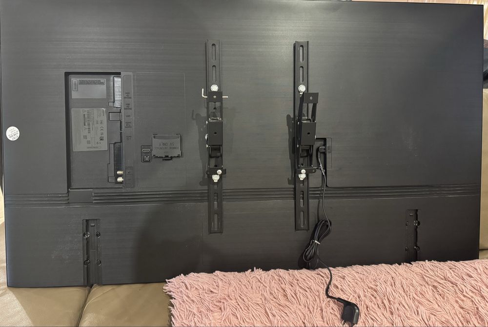 Телевізор Самсунг QE50Q67BAU на запчастини