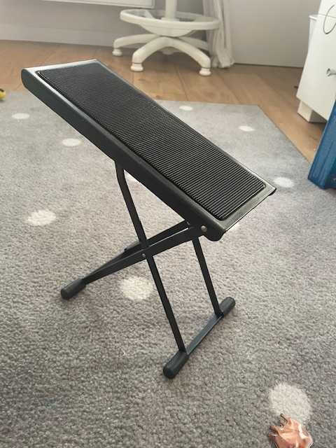 podnóżek gitarowy