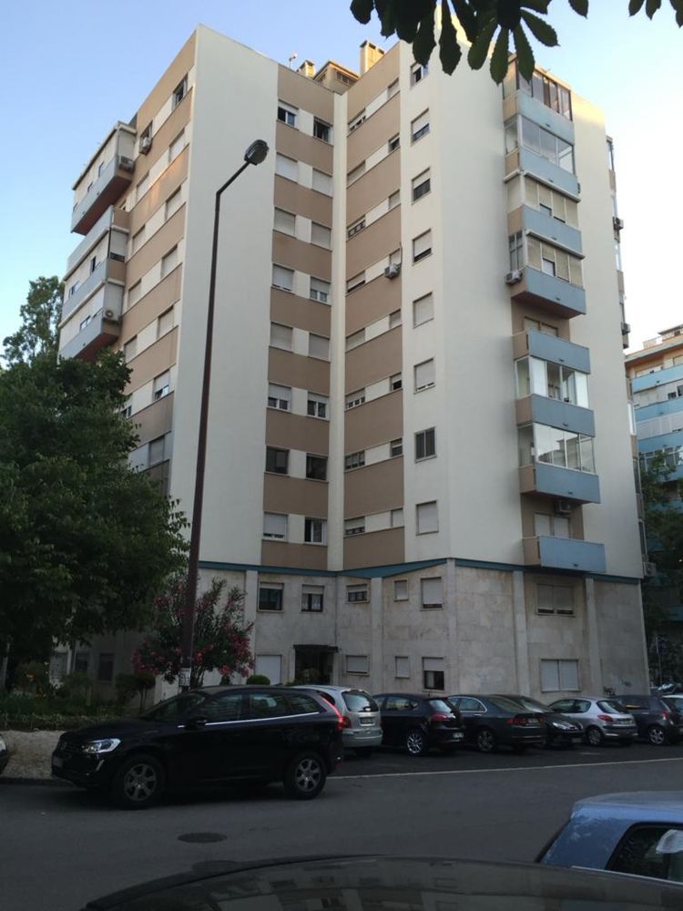 Lisboa quarto para rapaz