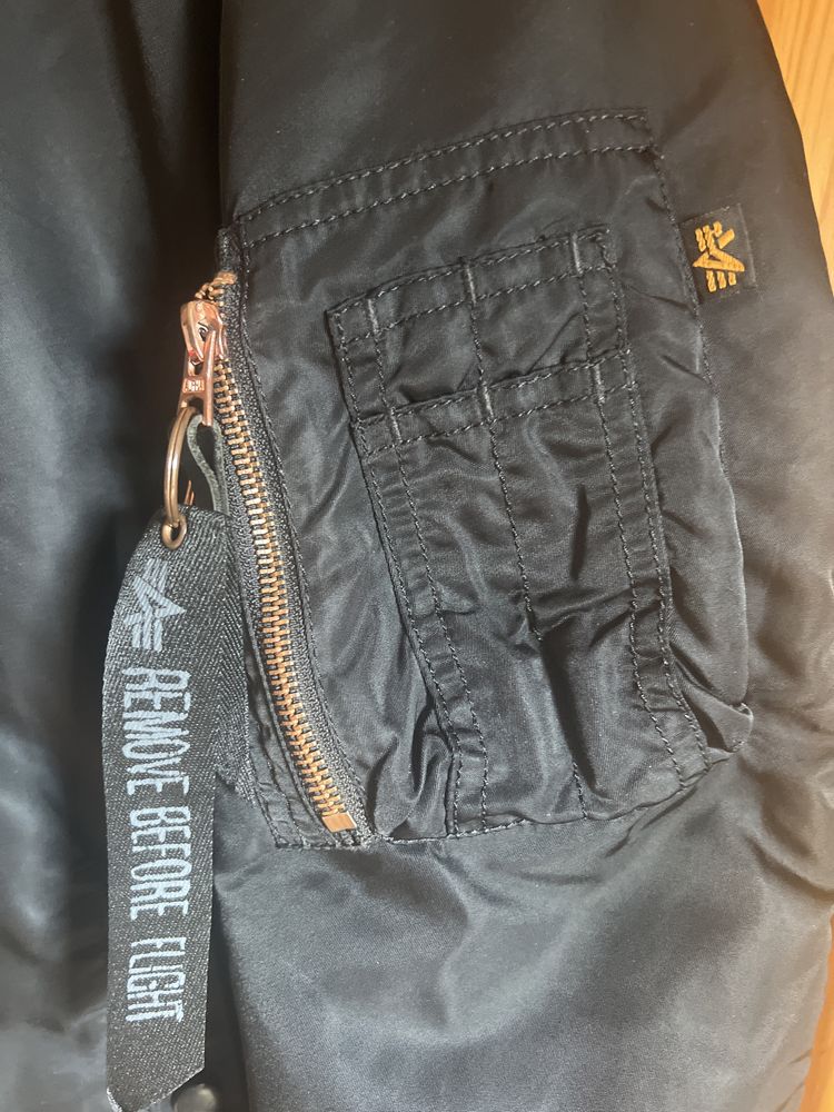 Sprzedam kurtkę pilotkę, firmy Alpha Industries Made in USA.