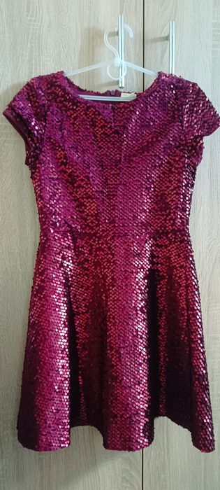 Плаття бордове в паєтках