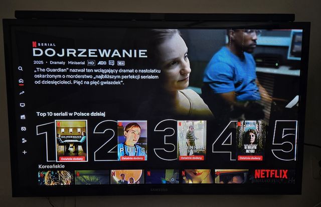 Telewizor Samsung  51 cali PS51E450 z solidnym uchwytem wieszakiem