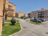 T2 c/ Lugar de Garagem em Canelas (Edifício Prestige)