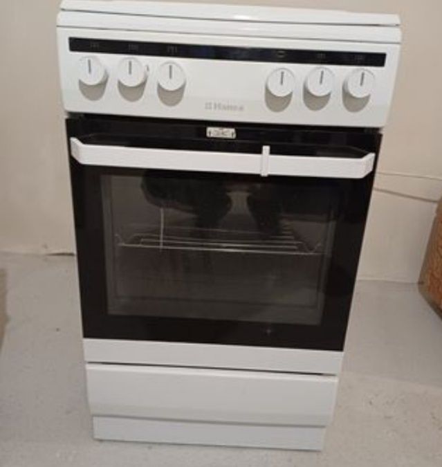 Продаю плиту газову Hansa