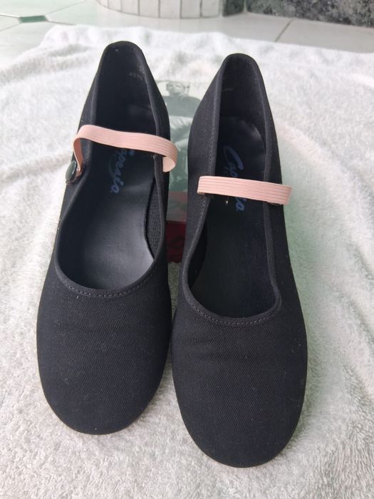 Sapatos de Dança Ballet, como novos, usados 2 vezes