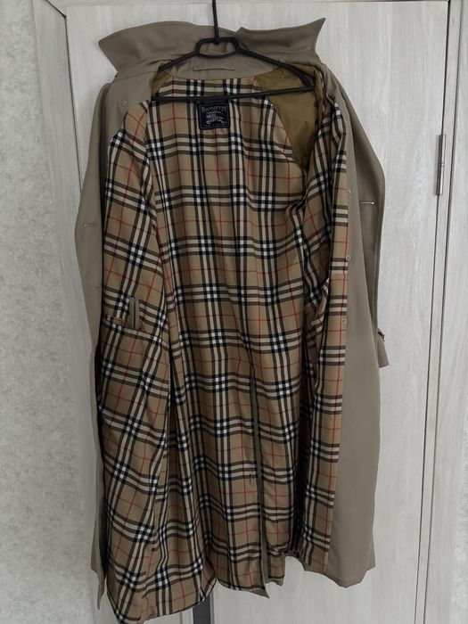 Він ажний тренч Barberrys