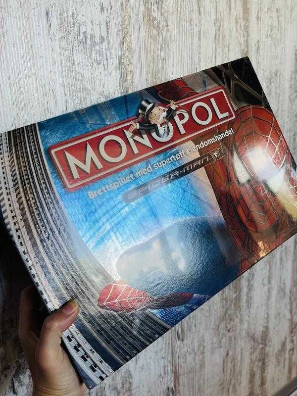 Настільна гра hasbro monopoly spiderman для2–6гравців віком від 8 рокі