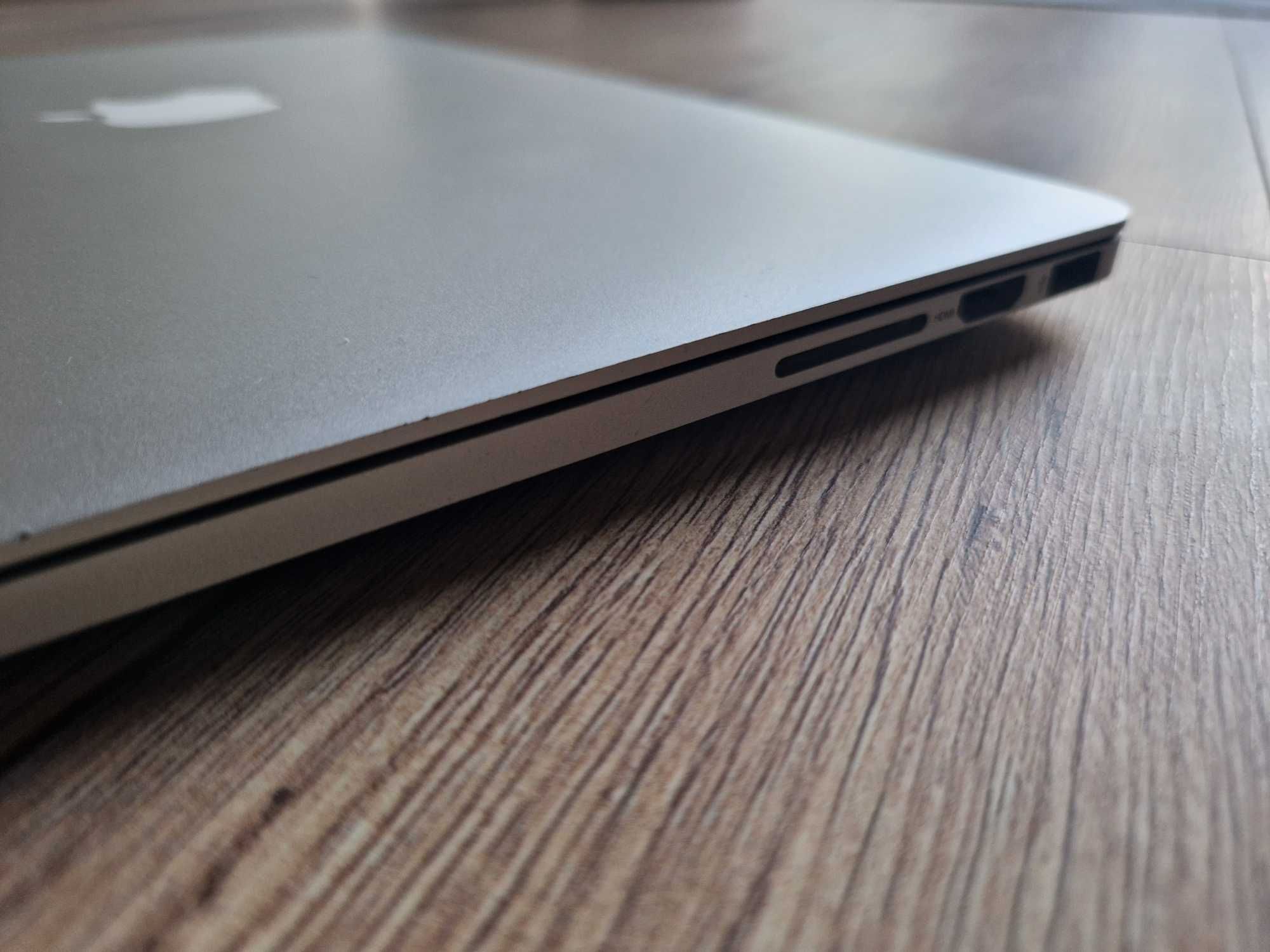 Laptop Macbook A1502 Retina 8GB RAM 500GB pamięci