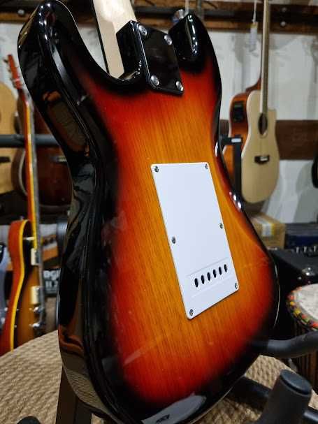Ever Play ST-2 3/4 mała gitara elektryczna ST2 SSH SB/WH dla juniora