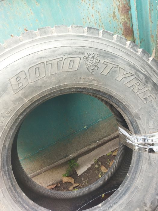 Продам резіну 315/80 22.5. майже нова