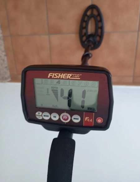 Detetor de metais Fisher F44