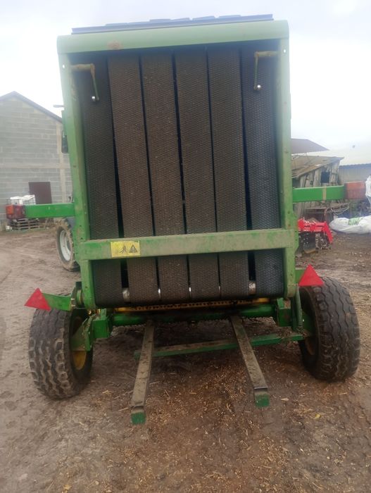 Prasa John Deere 550