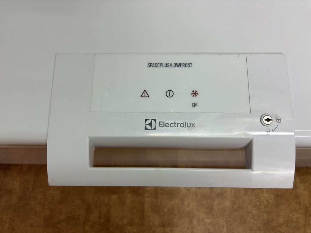 Zamrażarka Elektrolux 347L