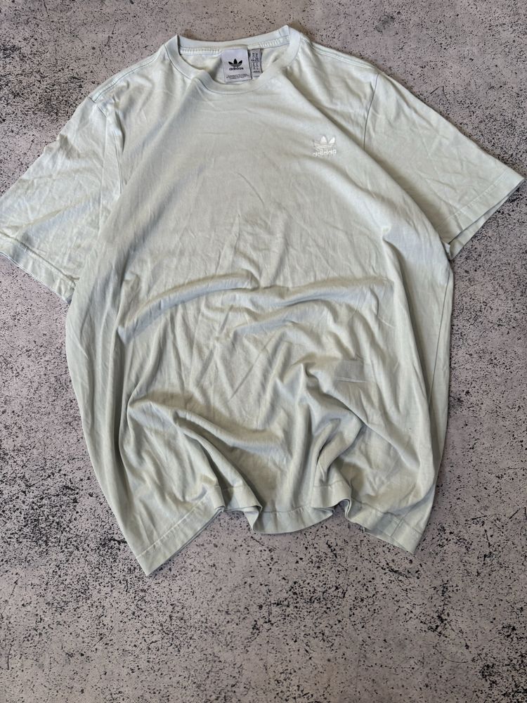 футболеа adidas x stussy базова
