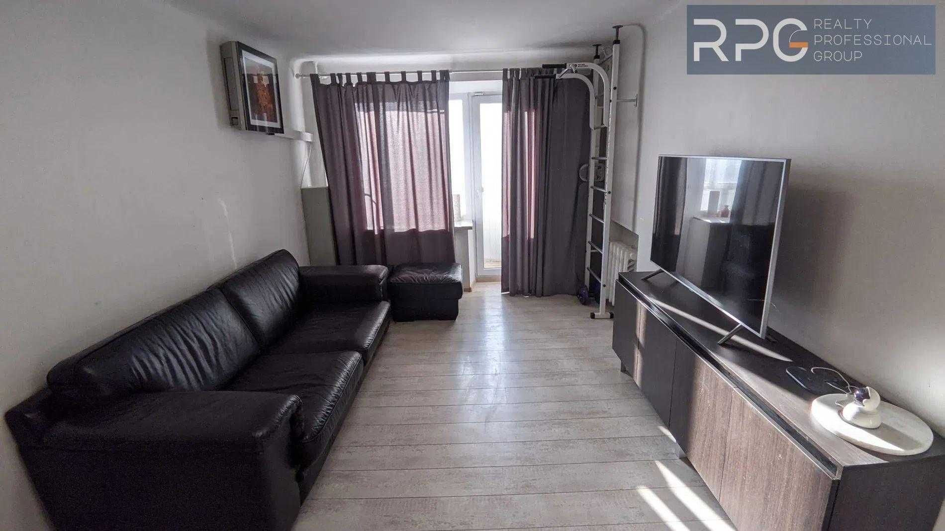 Продам 2к квартиру Печерськ Лобораторний пр. 4, метро Палац України