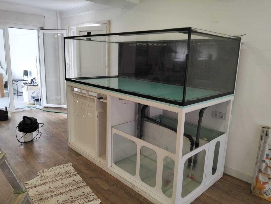 Aquario 200C x 100L x 60A