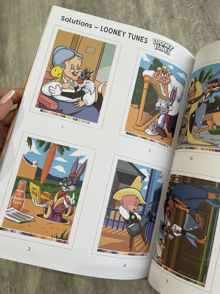 Disney розмальовка Coloring Book Looney Tunes