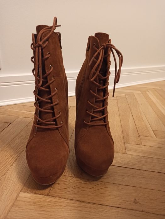 Wysokie brązowe botki tally weijl 14 cm