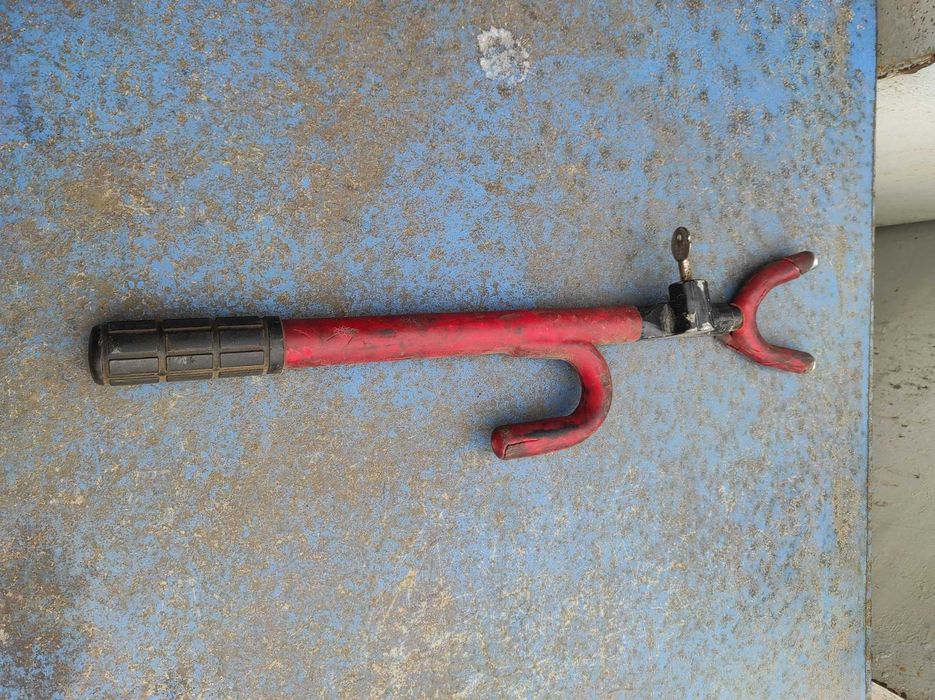 Блокиратор рулевого колеса