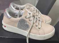 Sapatilhas moschino 35