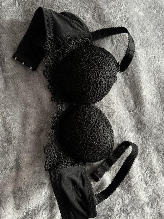 Лифчик новый большой пушап балконет