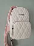 Plecak plecaczek na jedno ramię torebka crossbody bag Guess logo premi
