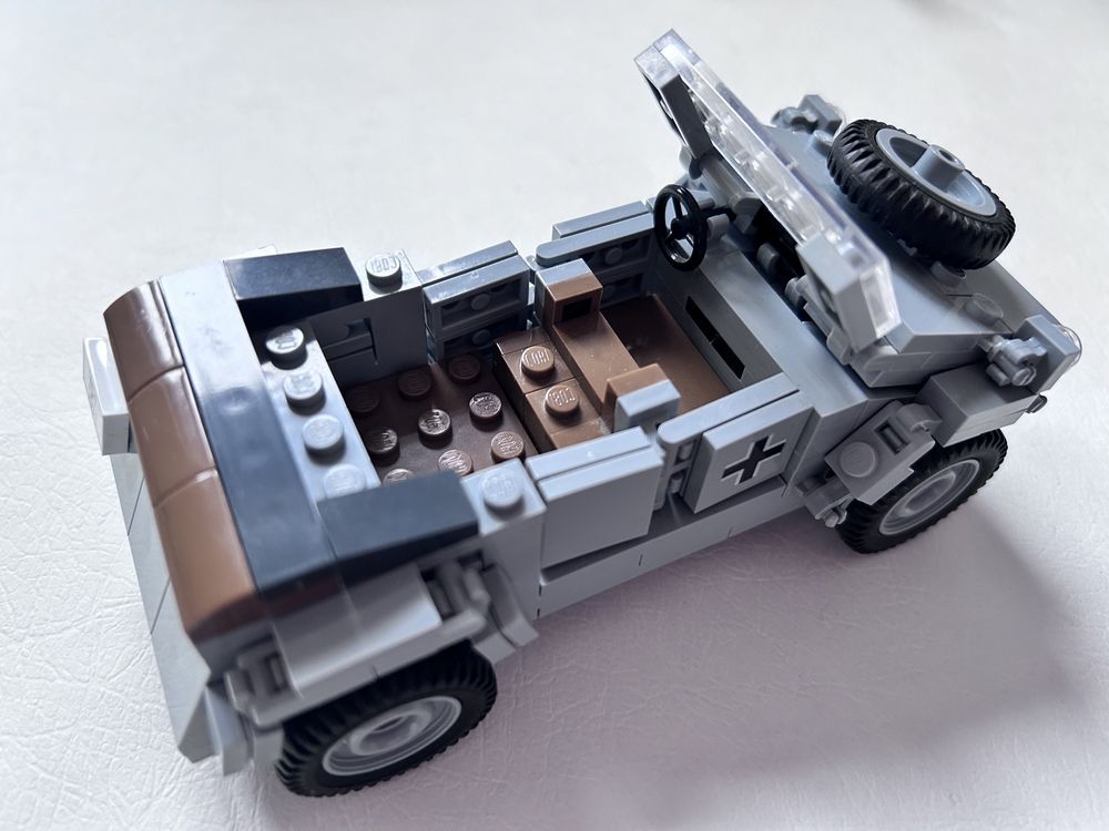 Klocki cobi Bitwa o Berlin Kubelwagen cobiJ221