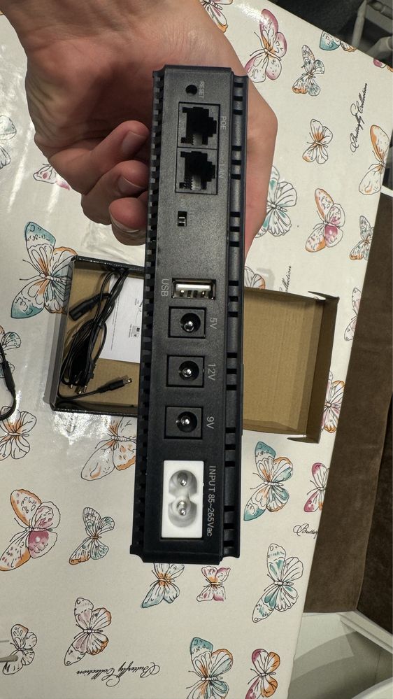 Дбж, Міні упс чорний для Wi Fi DC1018P 10400mAh 18w
