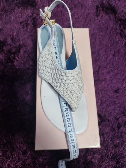 Босоніжки жіночі шкіряні