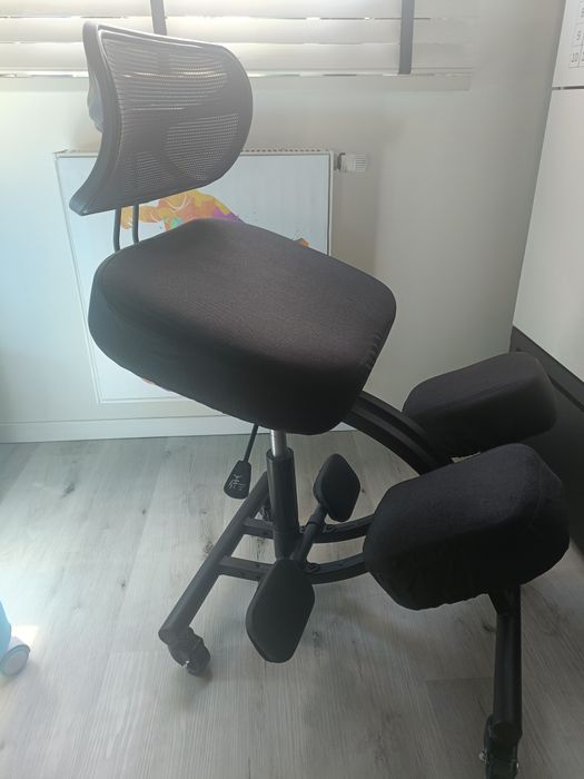 Klękosiad ergonomiczny fotel z regulacją lniany