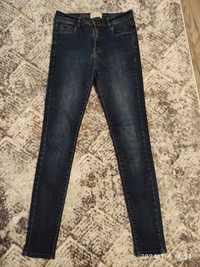 Spodnie jeansowe Reserved Denim 36