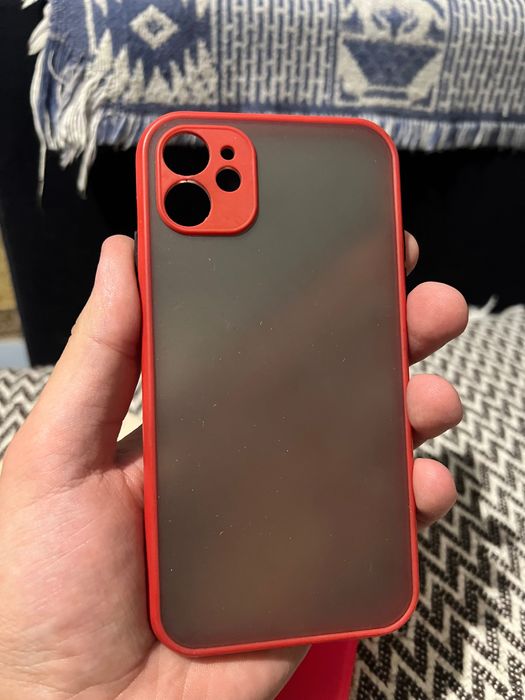 Чехлы на айфон 11
