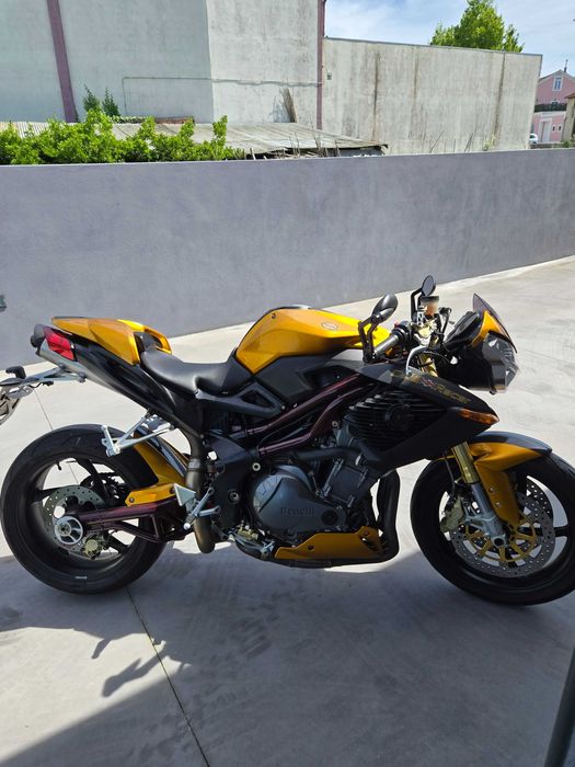 Benelle 1130 cafe racer