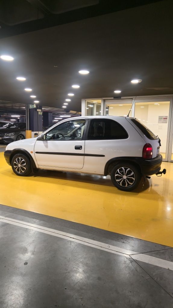 Opel Corsa 1.7 Isuzu  Diesel