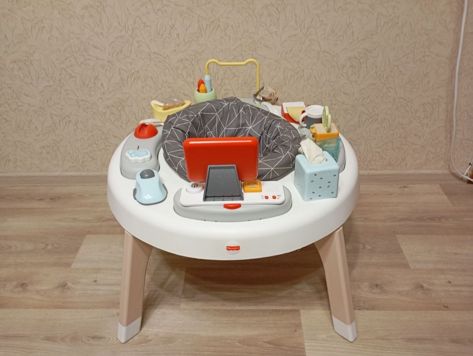 Продам дитячий столик