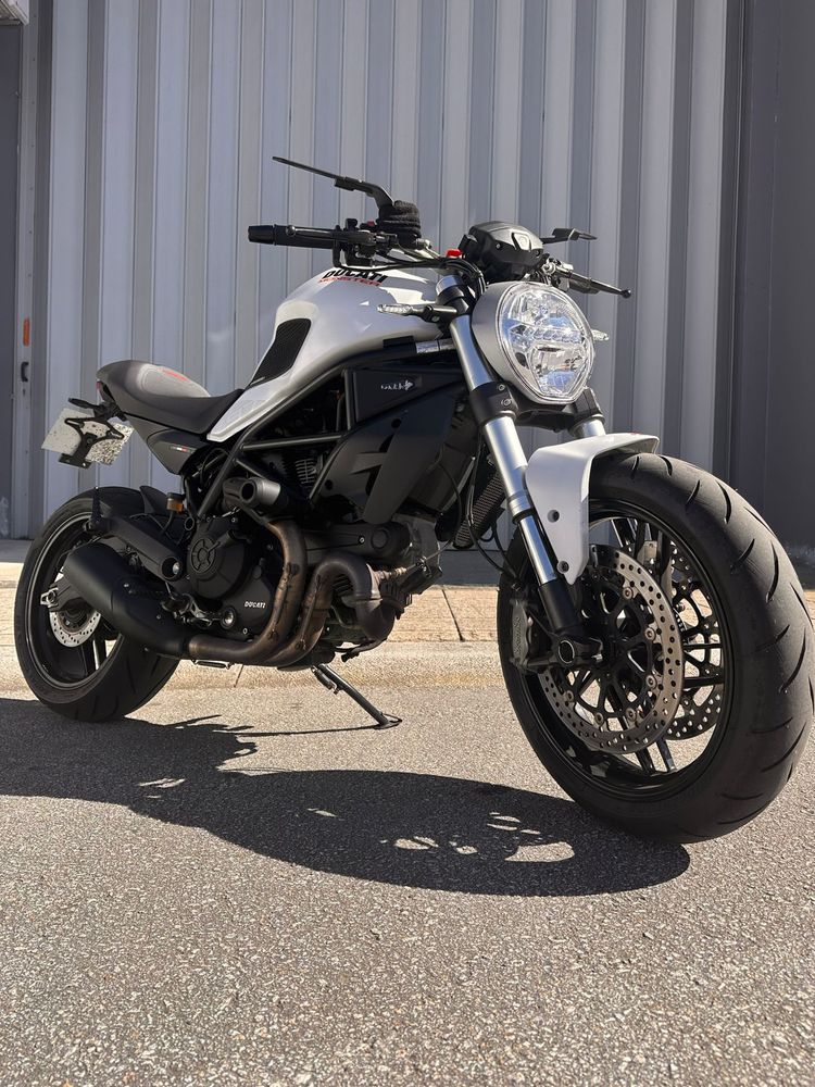 Ducati Monster 797